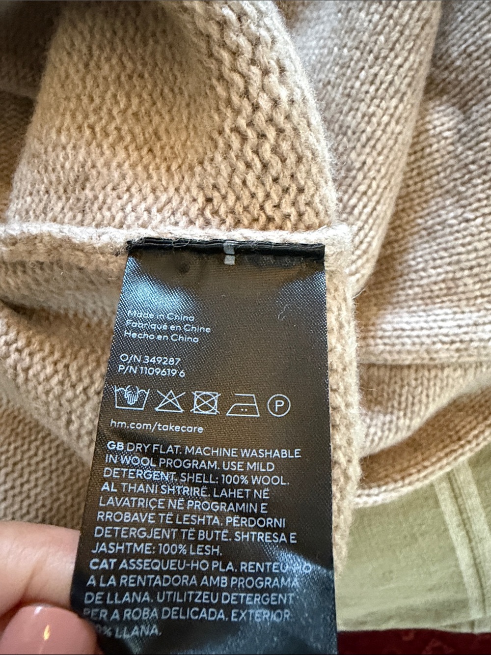 H&M Neutral Taupe V-Neck 100% Wool Sweater - Picture 3 of 3